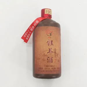500ml Chinese Tremella Baijiu 53% VOL White Liquor Rich in Taste for Gift Packaged in Bottle