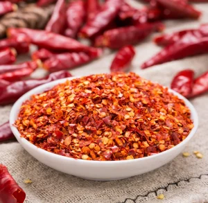 Natural Crushed Chili with Rich Color with 25% Seeds