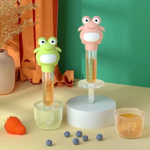 The Cartoon Baby Oral Feeding Syringe for Liquid Medicine